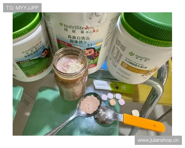 杨力维家的冰箱里居然塞满了蛋白粉，连饮料都喝零卡的？